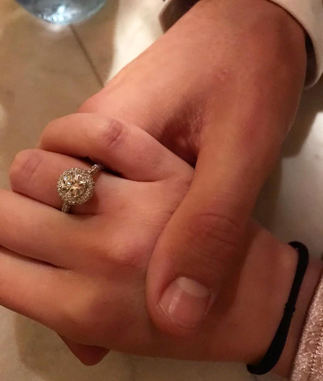 Ha dicho que SII!! Nos casamos!!! Te amo  @alicecampello ❤️🎉🎉🎉