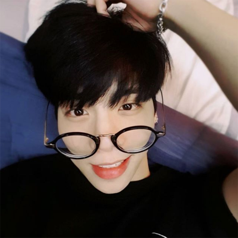 jonghyun-2.jpg