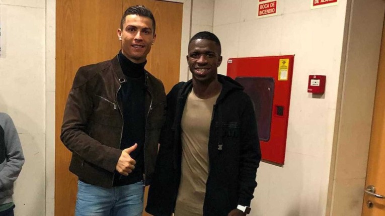 CRISTIANO-RONALDO-E-VINICIUS-JUNIOR.jpg