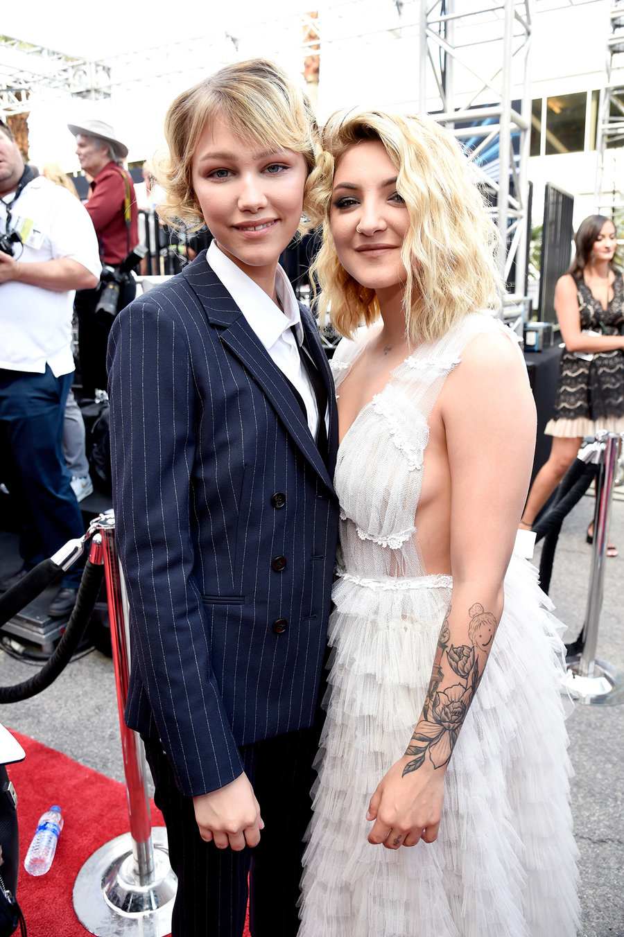 Grace VanderWaal & Julia Michaels.jpg