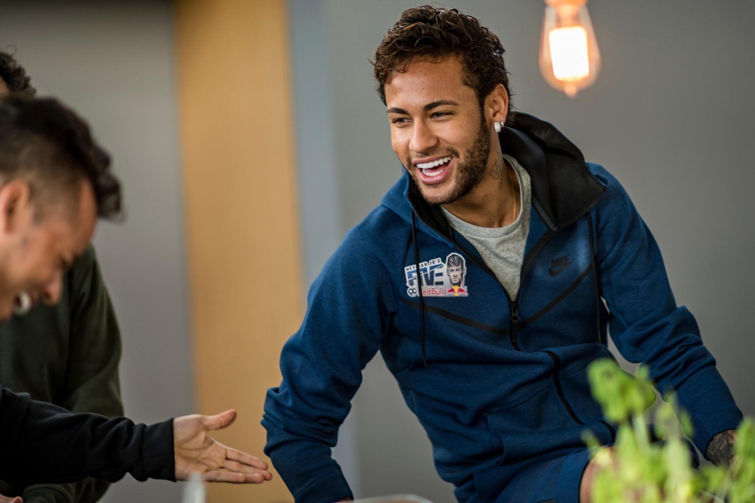 Why Neymar is the most hated player in France