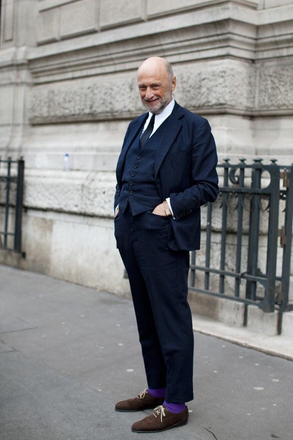 Oll man in suit.jpg