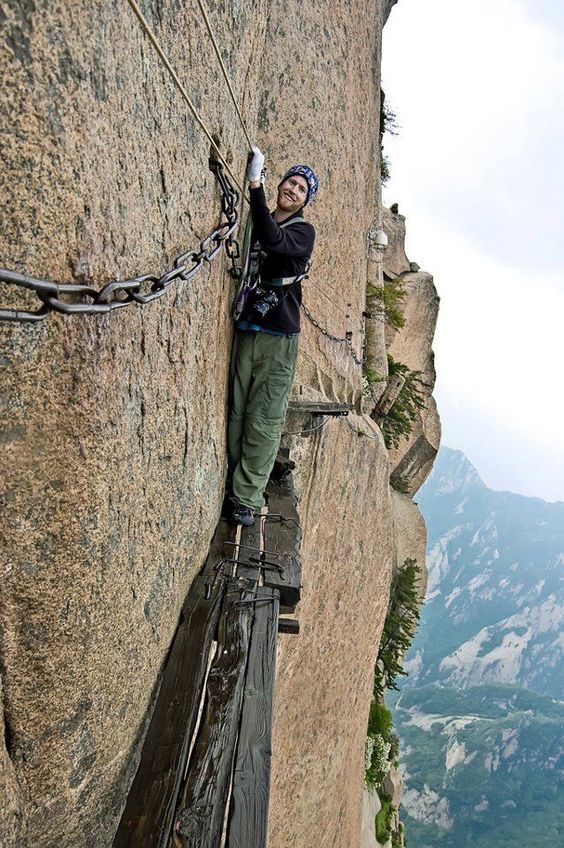 Huangshan climber.jpg