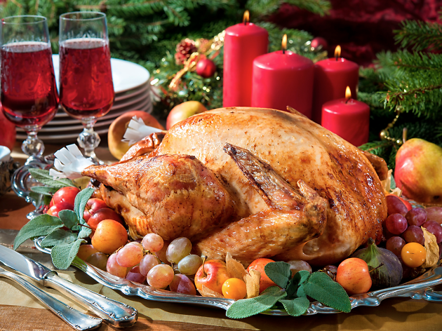 Thousands of HK protesters gathered for free Christmas dinner