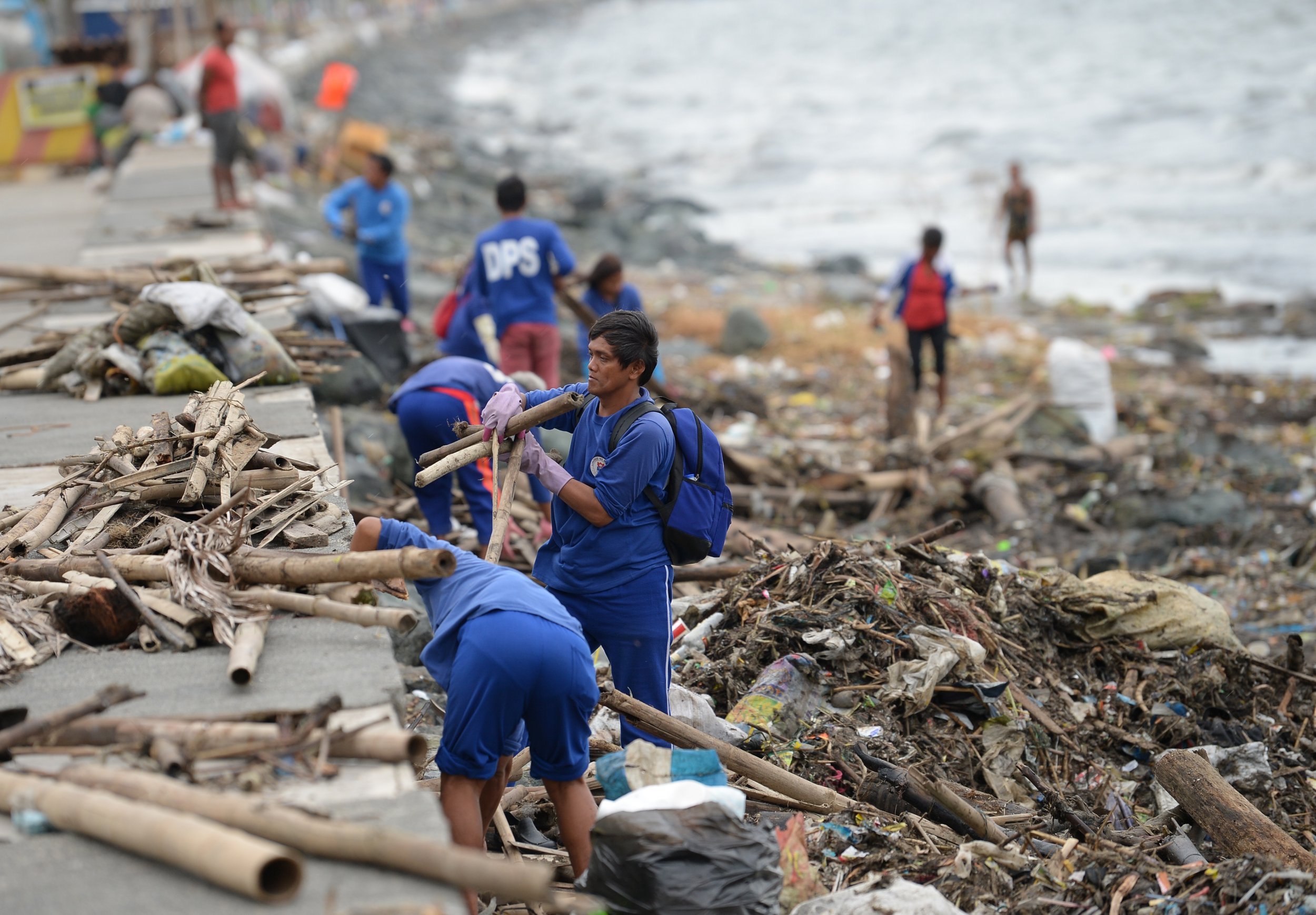 Xmas typhoon kills at least 12 in Philippines