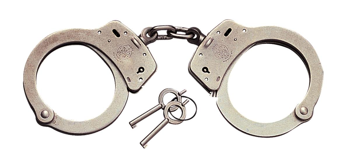 Gold-digging mom jailed for seducing and duping old men