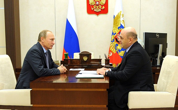 Mikhail Mishustin and Vladimir Putin
