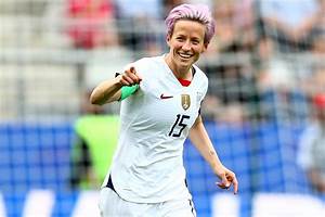 Rapinoe receives a touching letter from an English football fan and LGBT+ activist