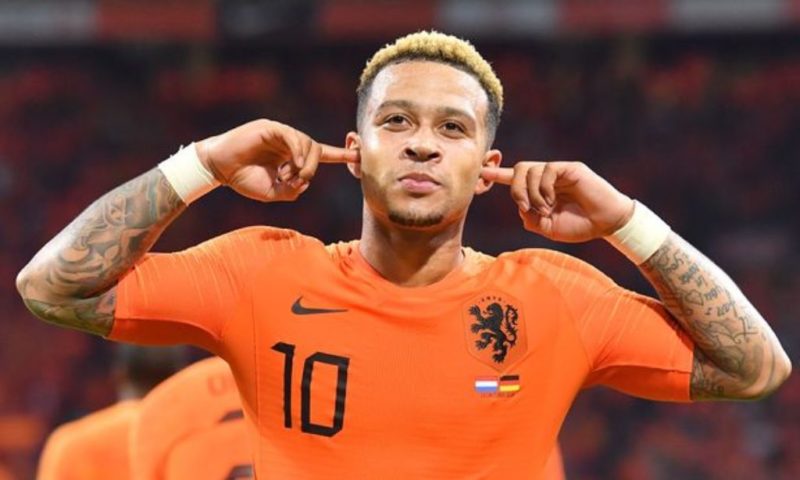 Barcelona doubtful of a deal for Memphis Depay