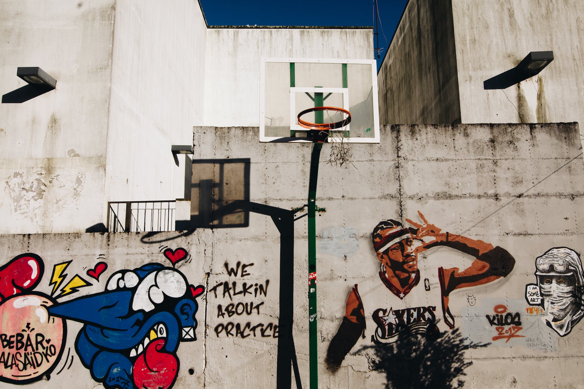 allen iverson of sixers graffiti wall