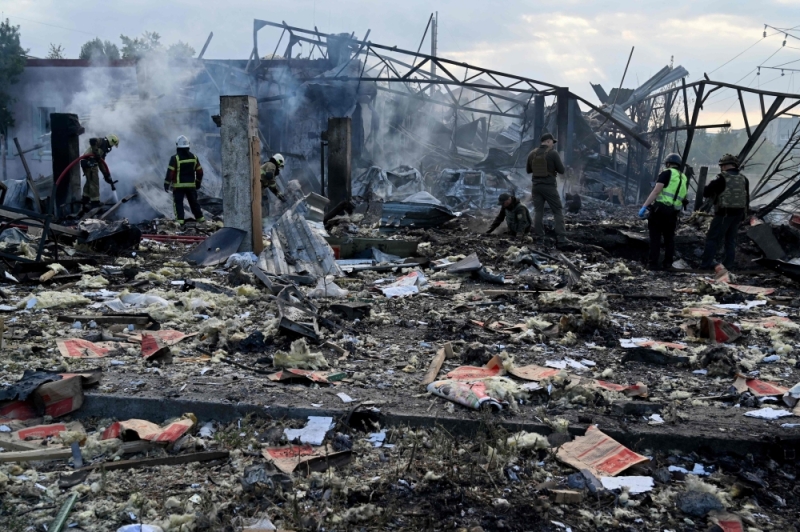 Russia fires 19 long-range missiles at Ukraine, killing one