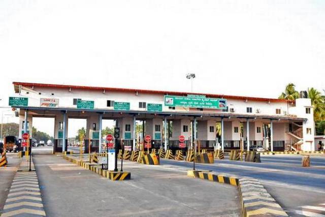 Extortion: FG orders probe of Immigration officer over misconduct in Seme Border