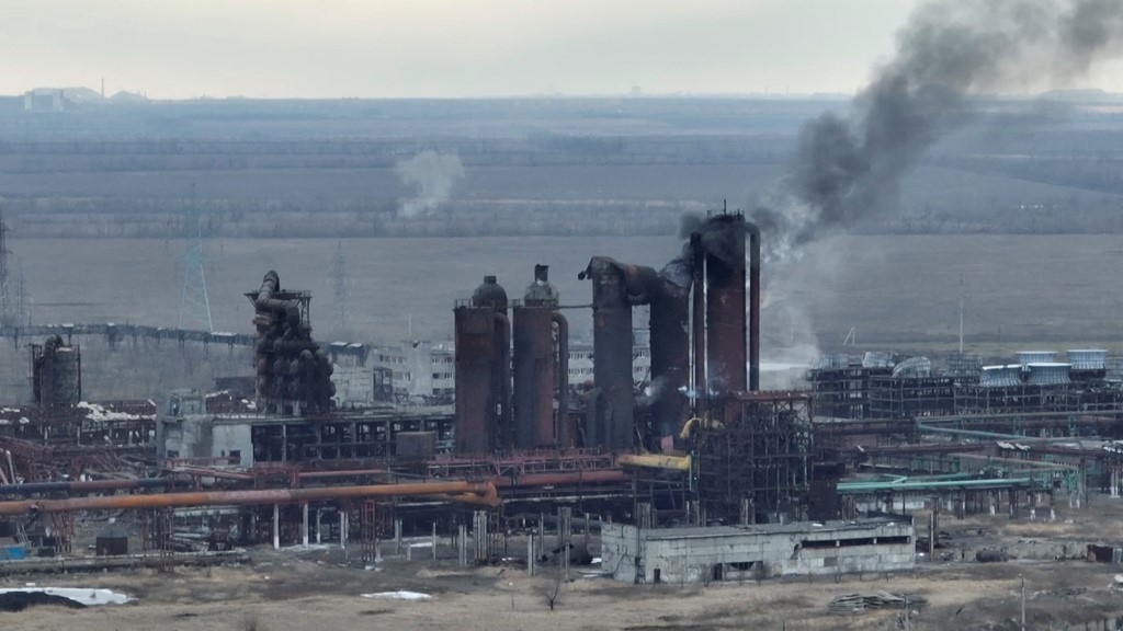 Russian forces pressing on to more towns after taking Avdiivka
