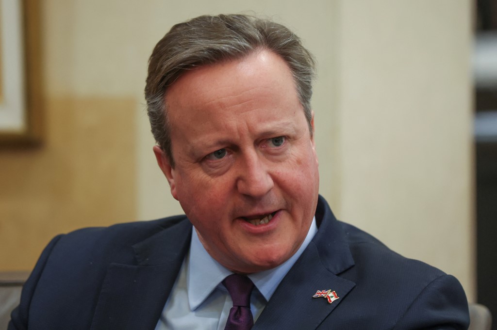 Cameron: Houthi rebels warned before UK-US strikes