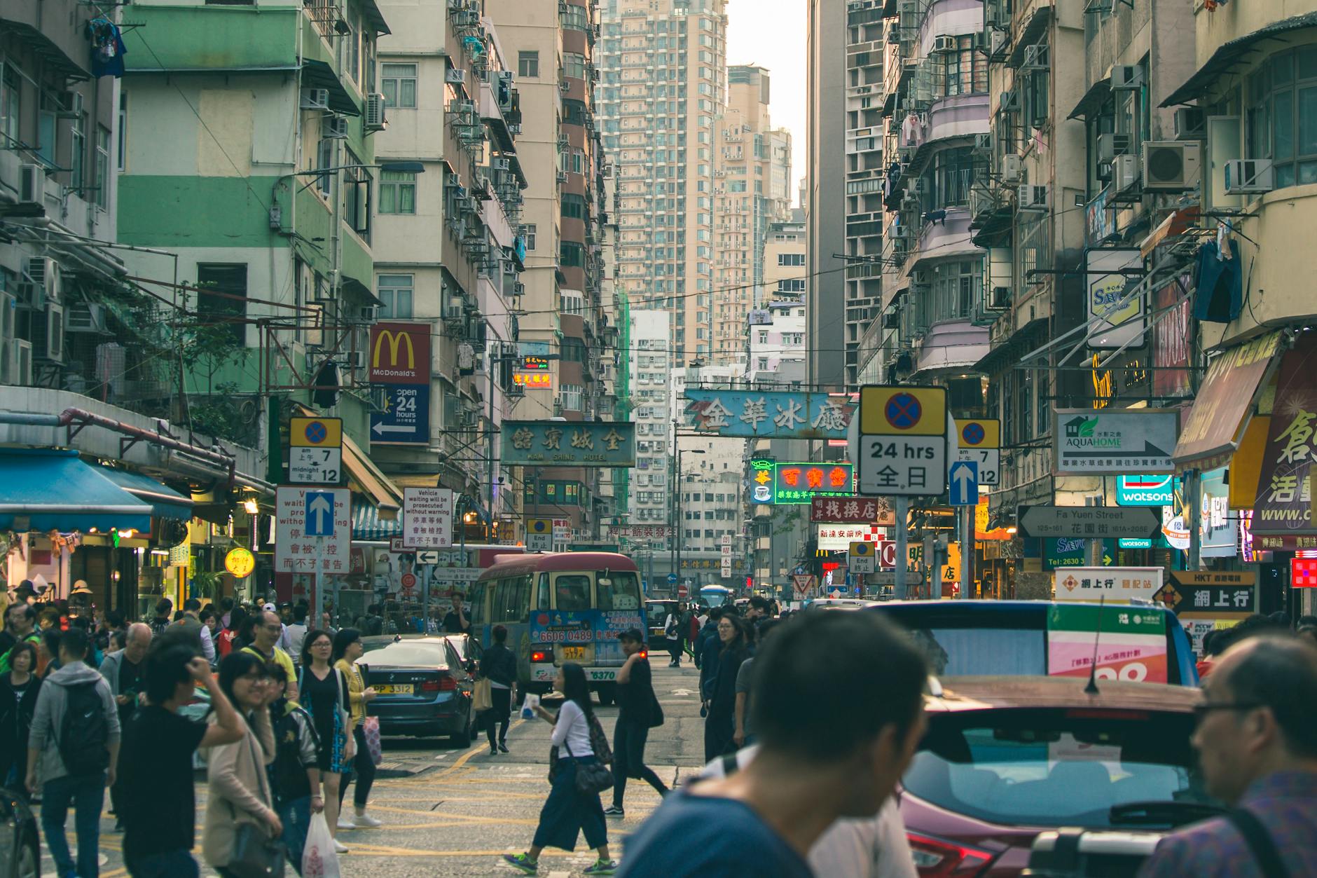 Hong Kong economy sees upward trend
