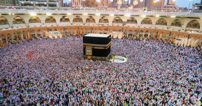 Egypt cracks down on travel agencies over Hajj trip frauds
