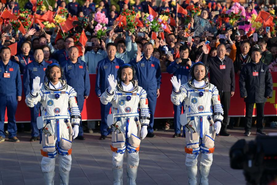 Beijing rewards heroic Shenzhou-17 mission astronauts