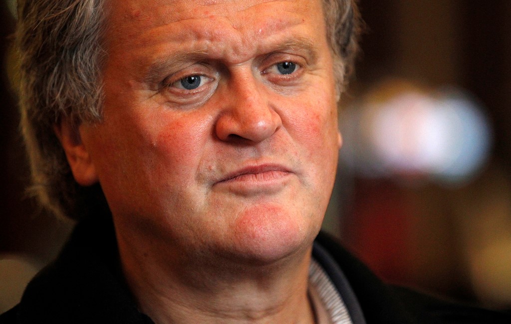 Wetherspoons boss dismisses Ryanair call for curb on airport drinking