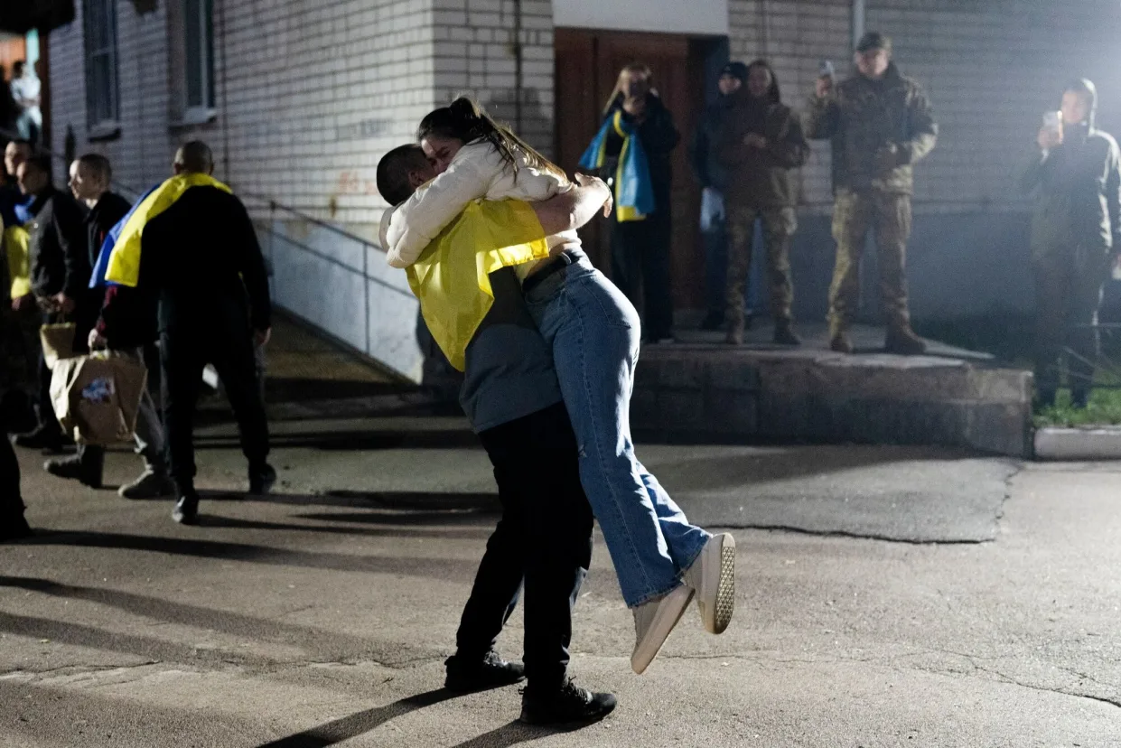 Russia, Ukraine exchange 95 POW on each side