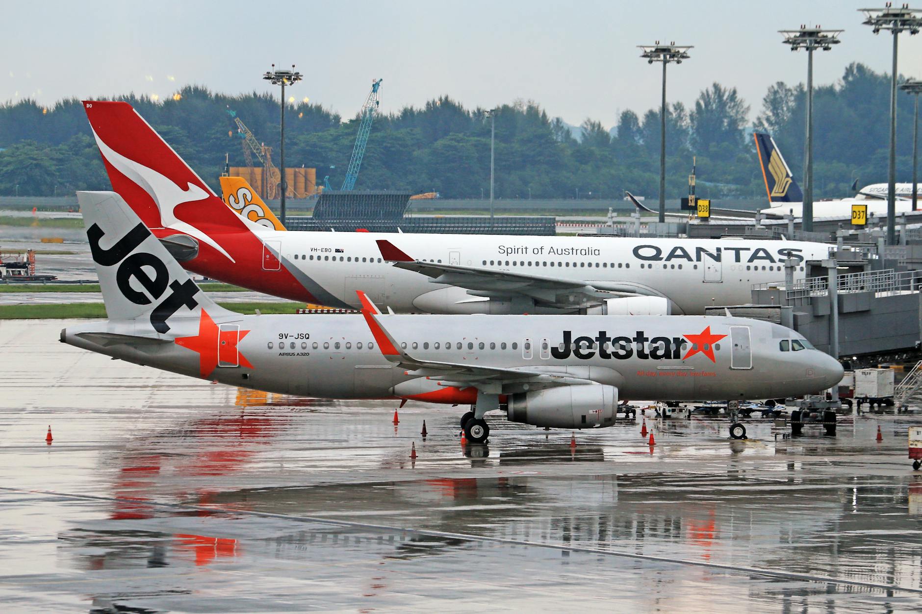 Australian court approves Qantas fine over ticket sales on canceled flights