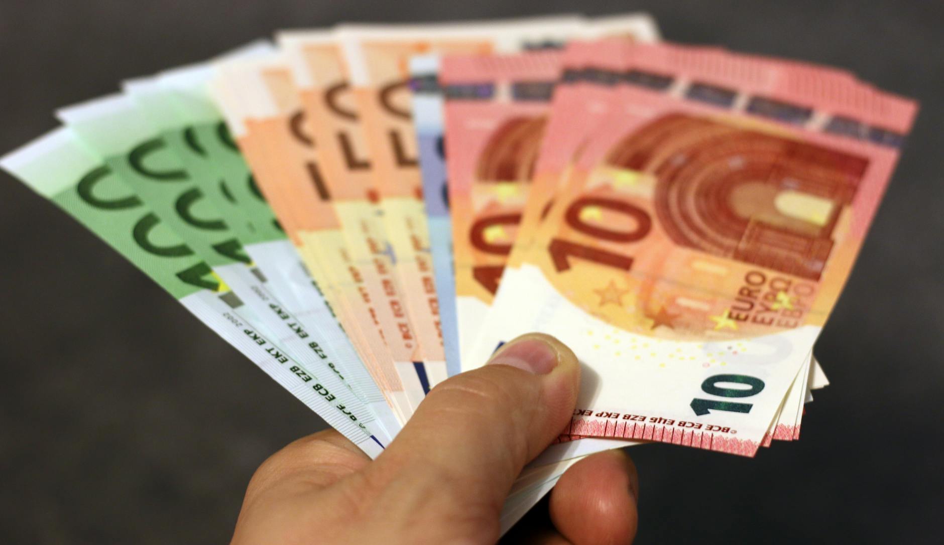 Eurozone inflation rises for third month as energy costs soar
