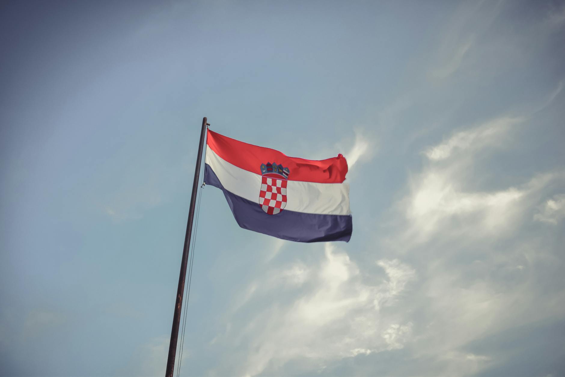 Croatia issues 2-bln-euro Eurobond on international market