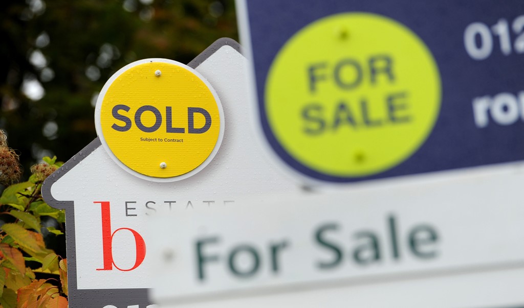 25,000 first-time buyers to miss stamp duty deadline – at cost of £34m