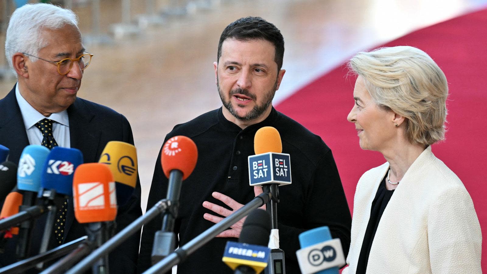 Zelenskyy holding emergency talks with EU leaders amid pressure from Washington, Moscow
