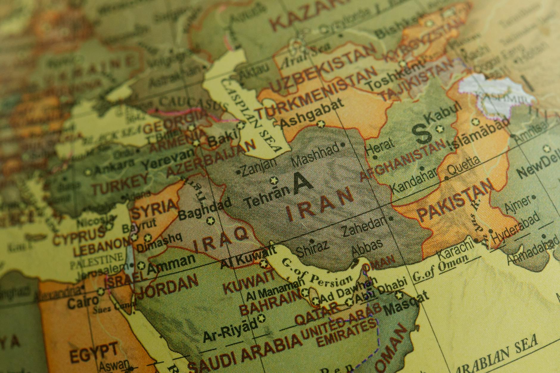Qatar shuts down airspace amid regional crisis