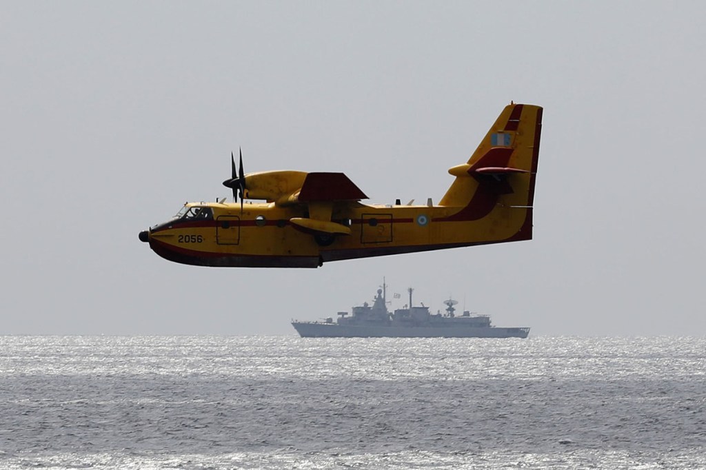 Naval Crackdown: US Prepares to Board Iran-Linked Ships –&nbsp;WSJ