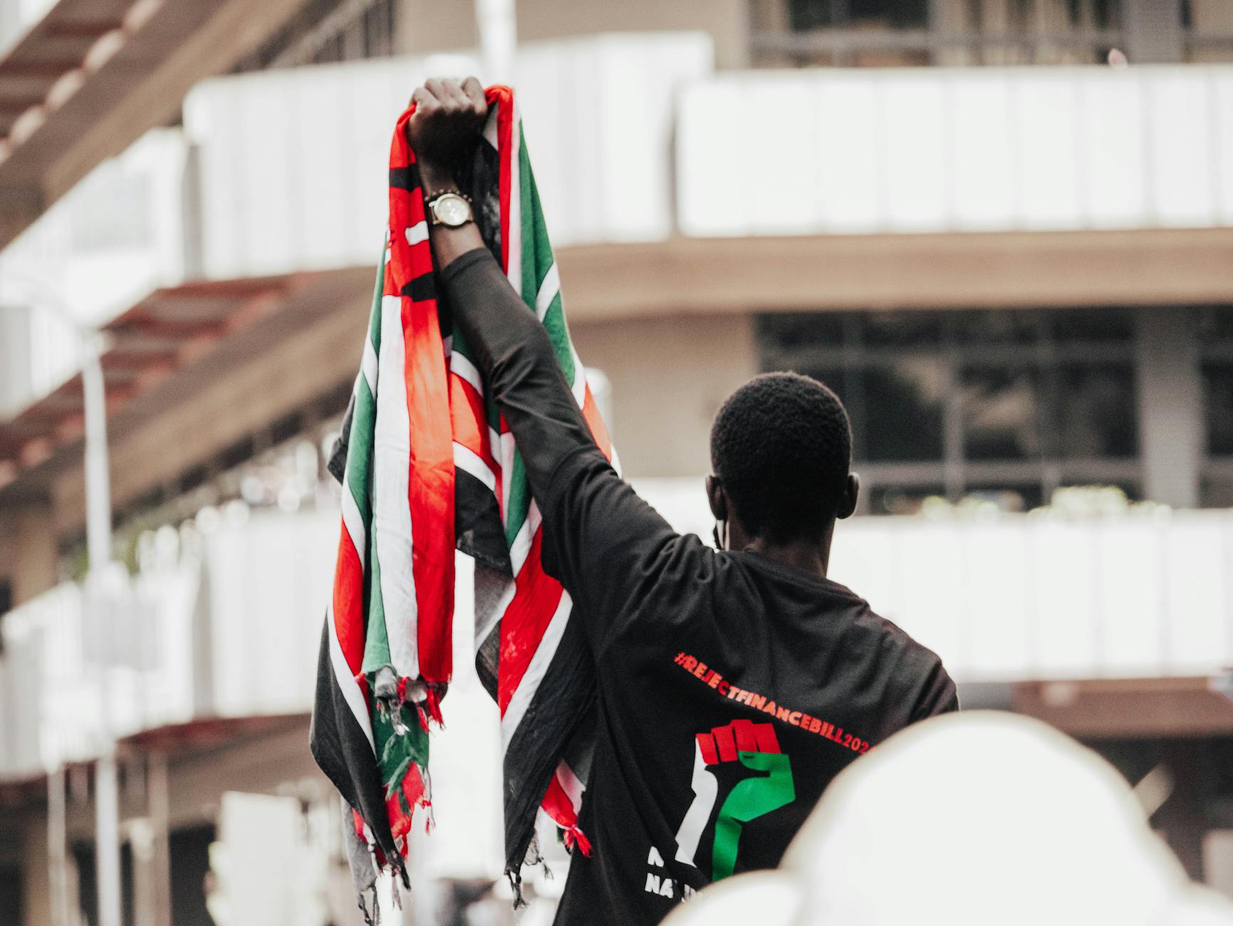 Kenya’s Shared Space Network Cuts Data Costs