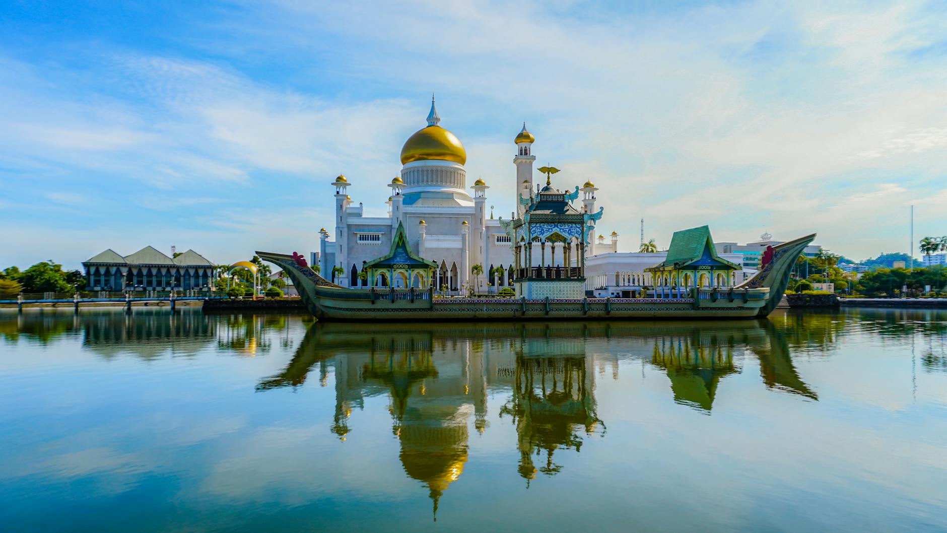 Brunei strengthens tour guide capabilities to boost tourism