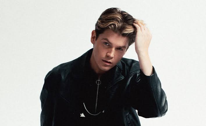 Jamie Miller Eyes a Second Consecutive Week at Number 1 With Babydoll
