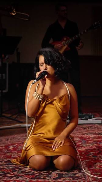 RAYE Blames AI Bots After 1.8 Million Sign-Ups Flood Intimate London Show